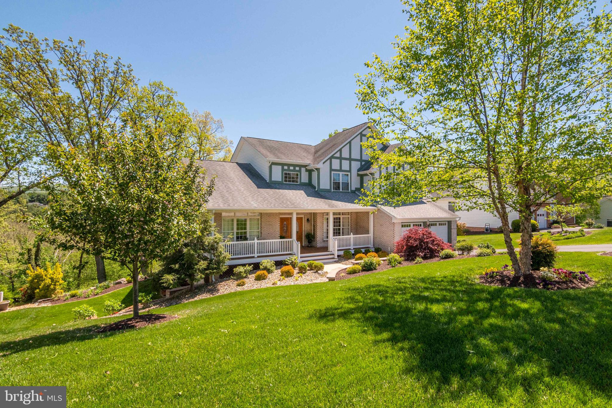 EDINBURG MANOR - Residential