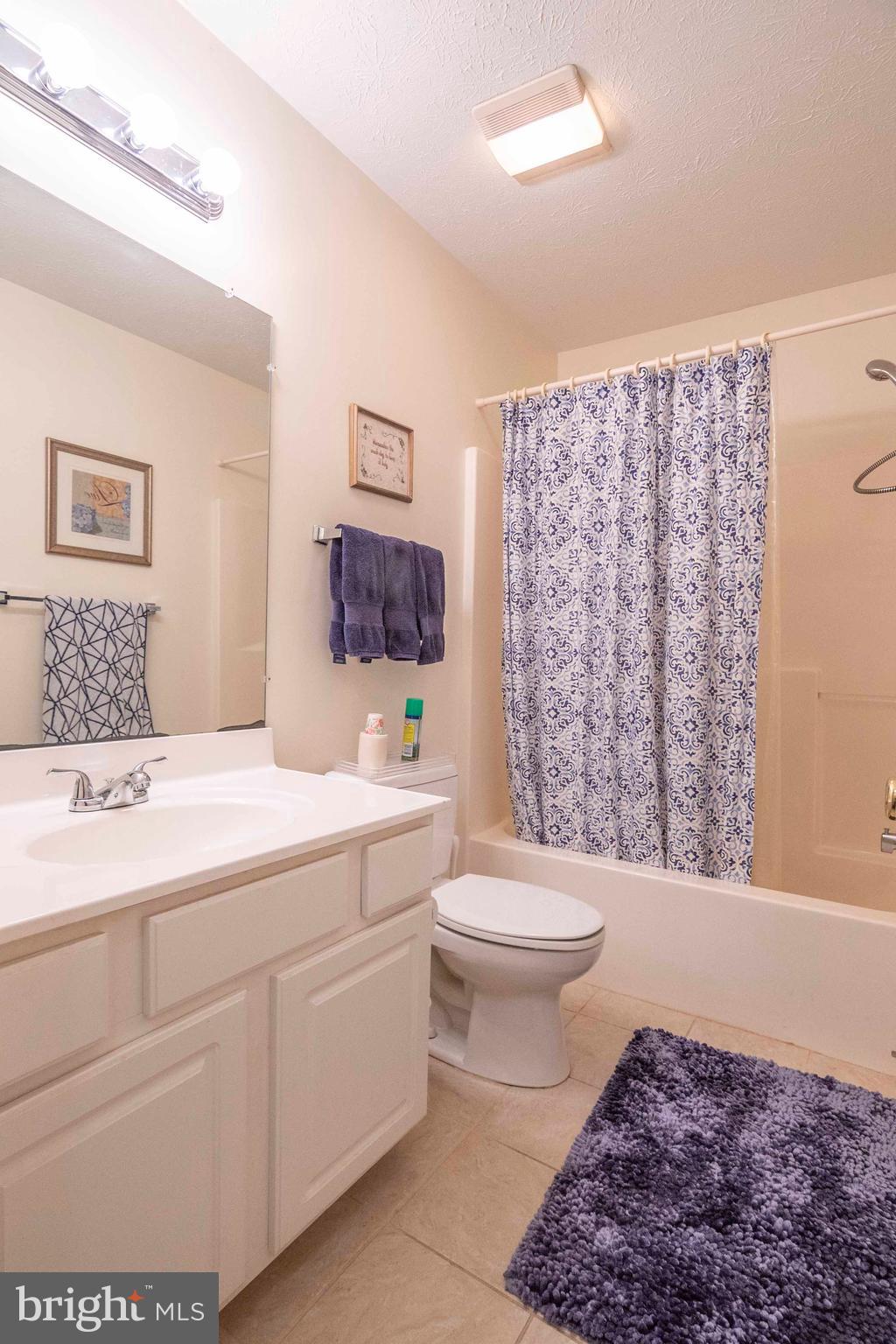 EDINBURG MANOR - Residential