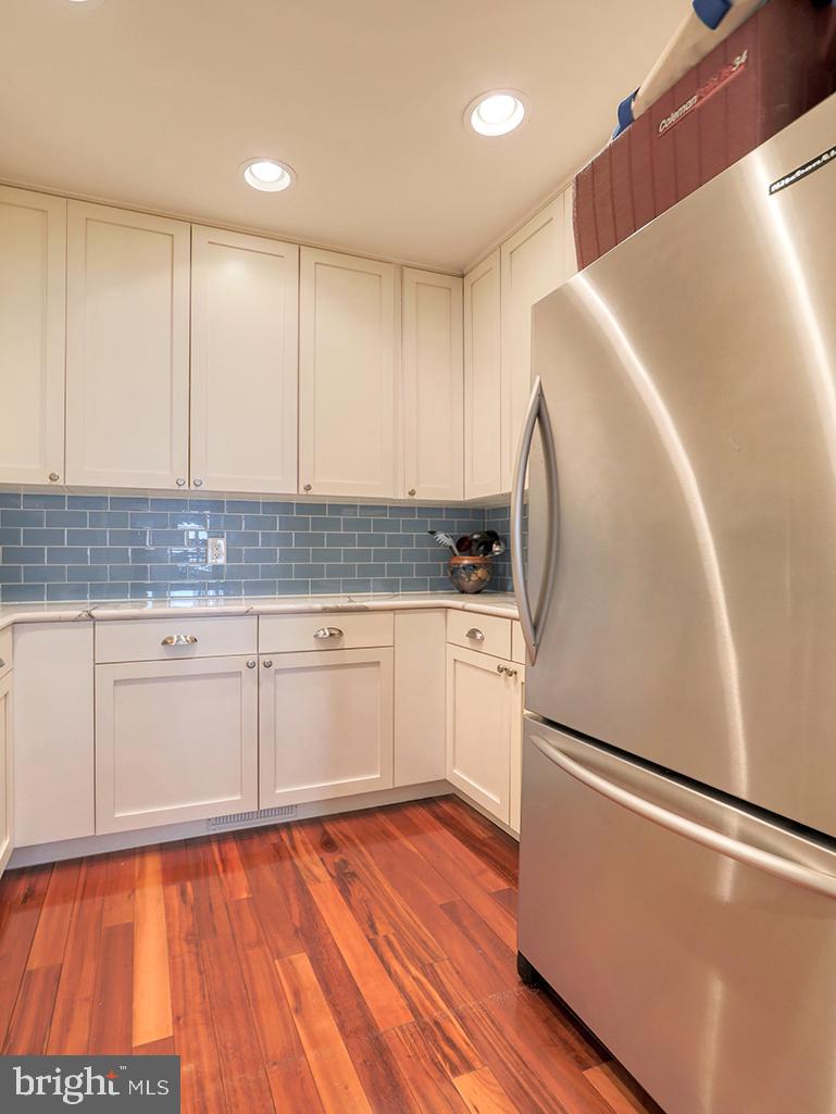 INDIAN BEACH - Residential