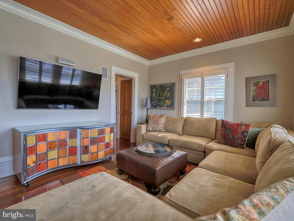 INDIAN BEACH - Residential