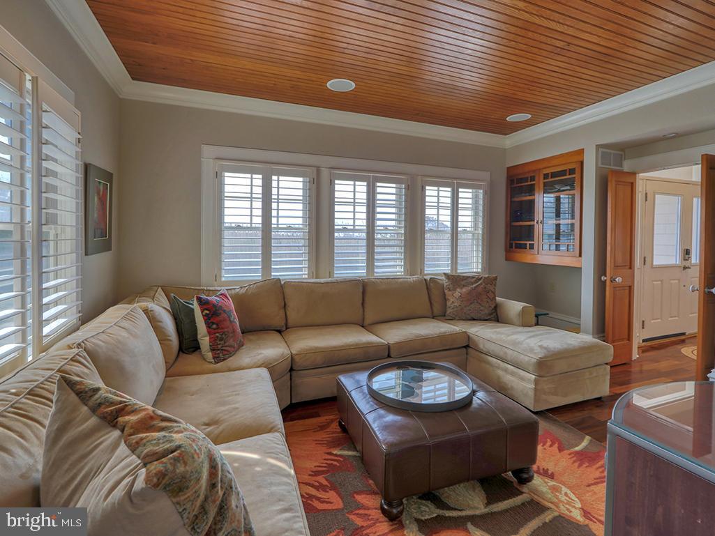 INDIAN BEACH - Residential