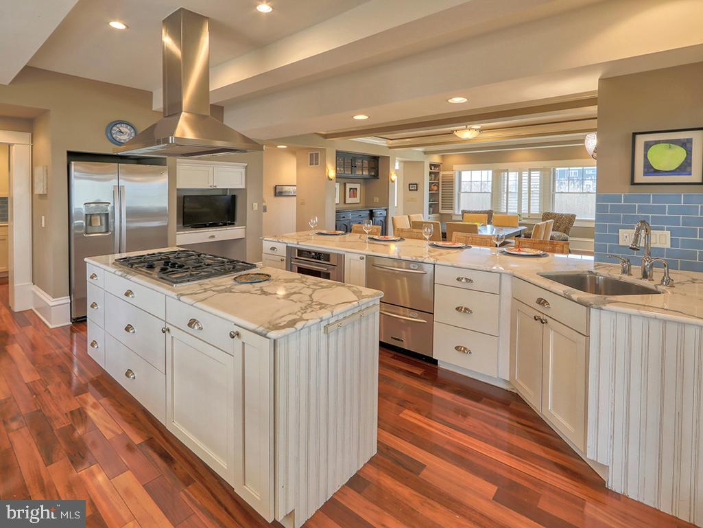 INDIAN BEACH - Residential