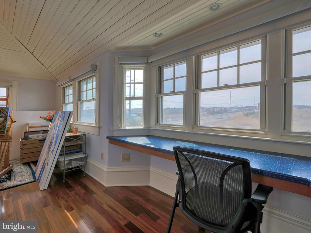 INDIAN BEACH - Residential