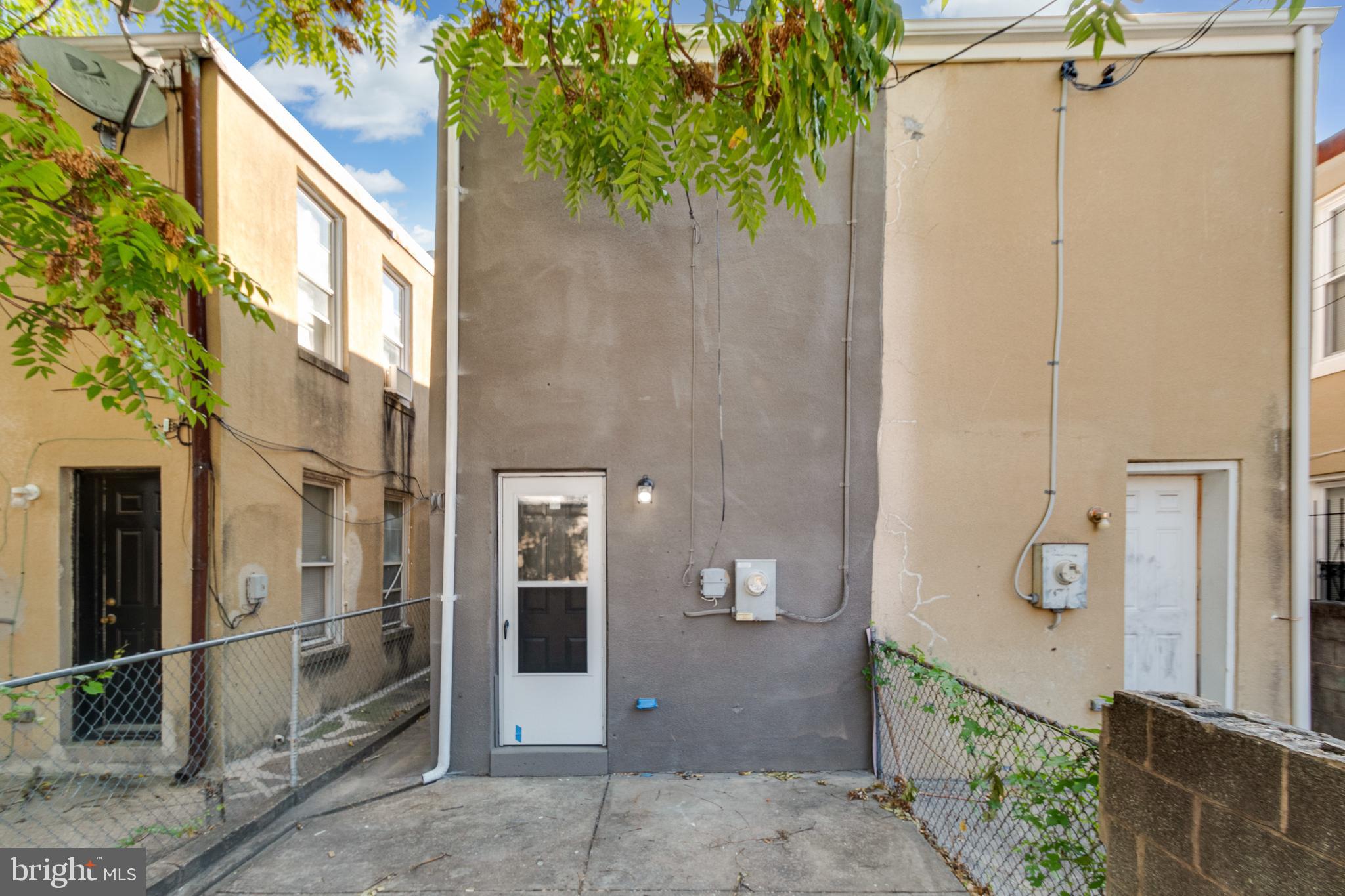 MIDDLE EAST - Residential