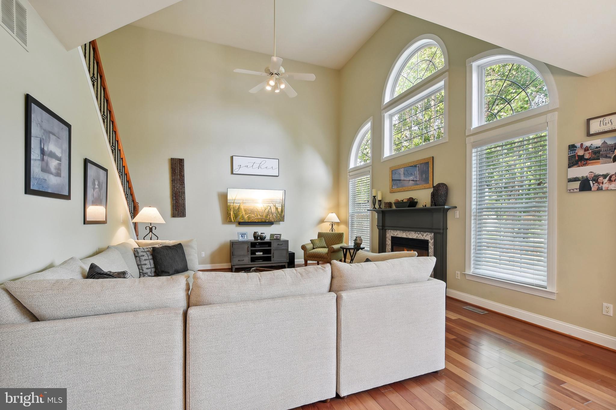 ASHBURN VILLAGE - Residential