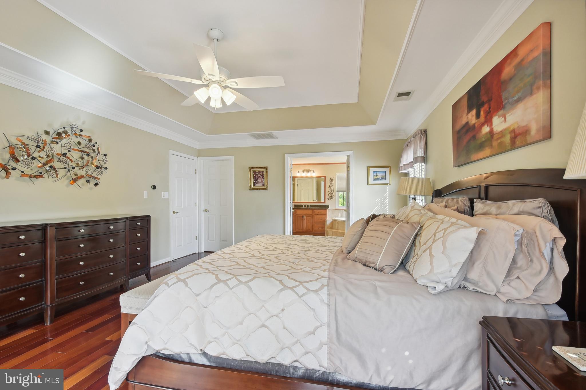 ASHBURN VILLAGE - Residential