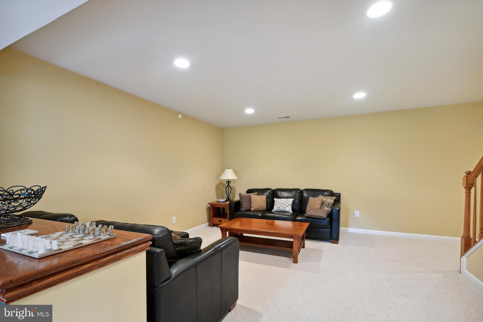 ASHBURN VILLAGE - Residential