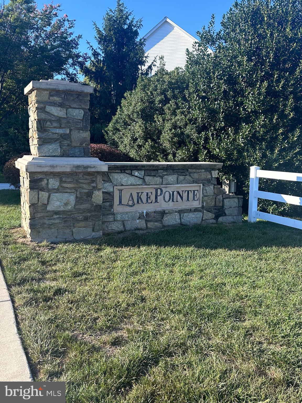 ASHBURN VILLAGE - Residential