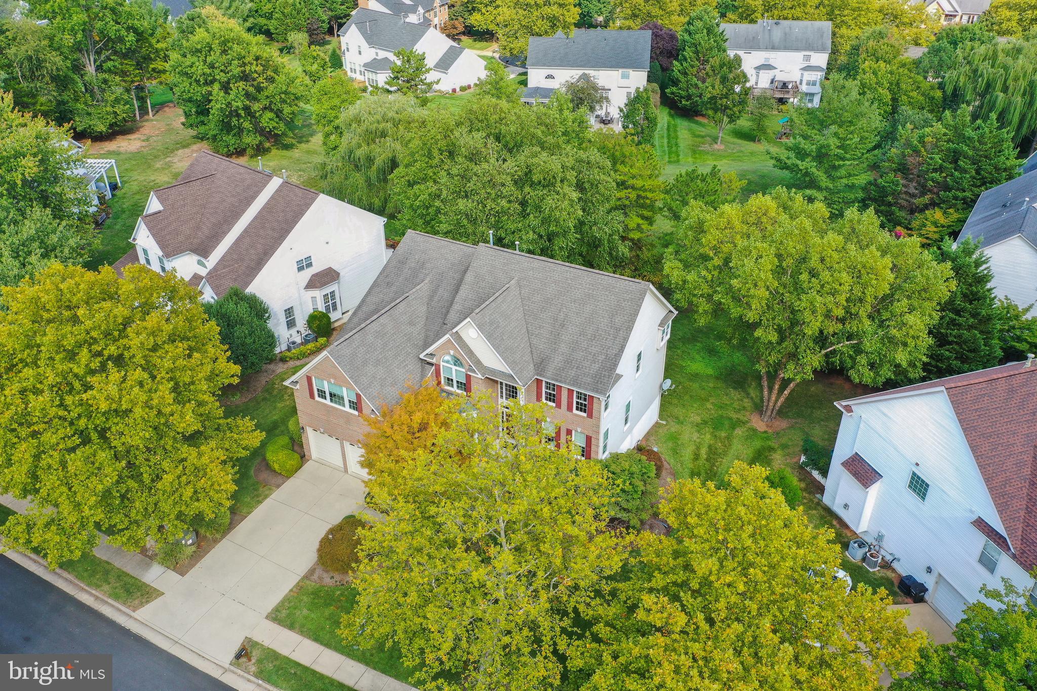 ASHBURN VILLAGE - Residential