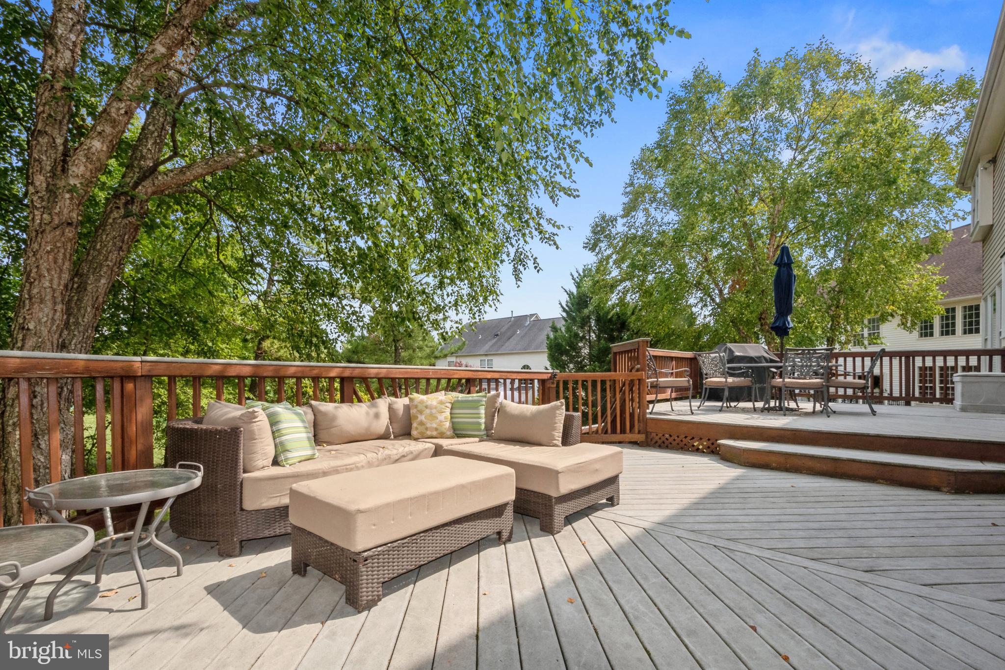 ASHBURN VILLAGE - Residential