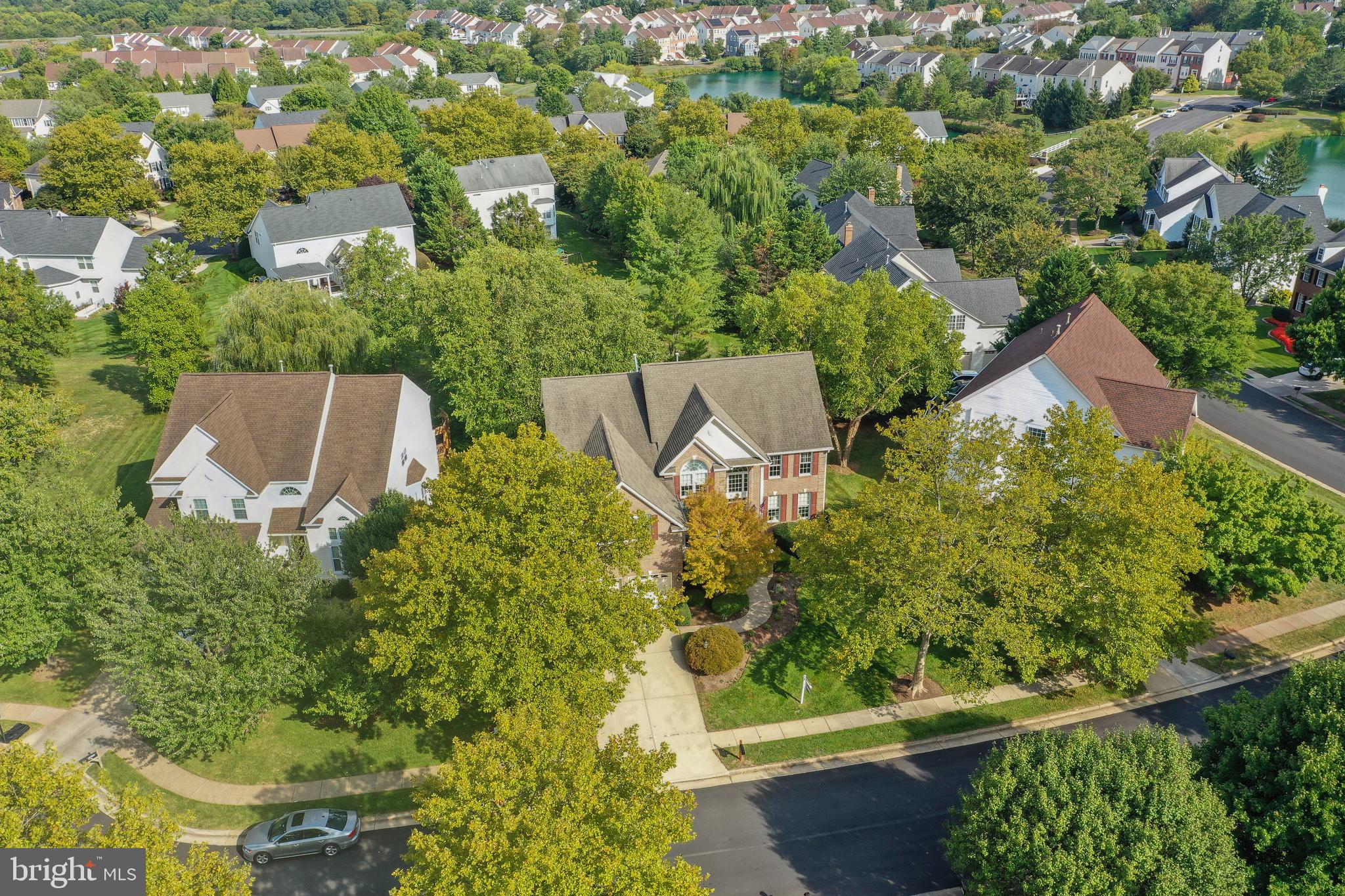 ASHBURN VILLAGE - Residential