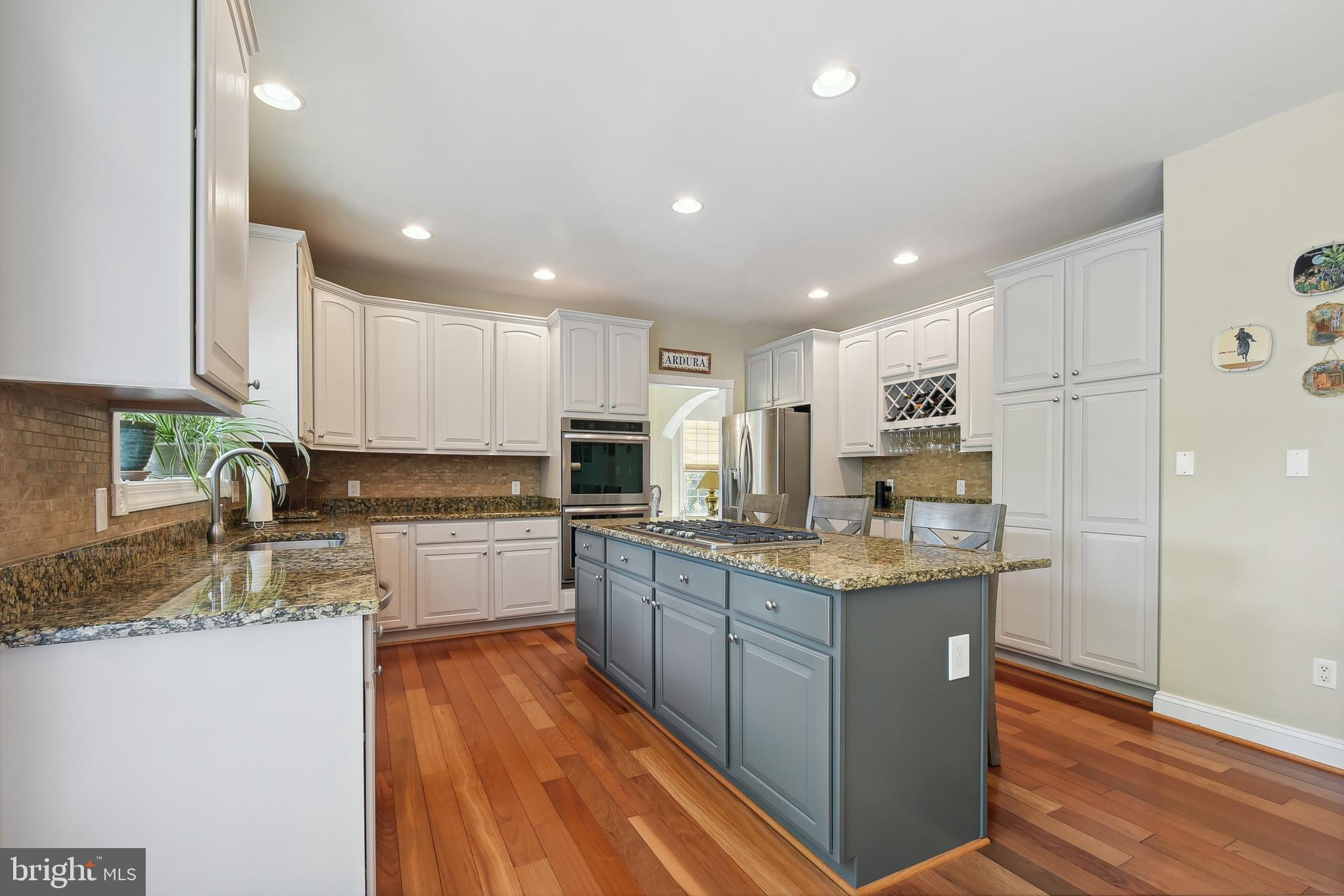 ASHBURN VILLAGE - Residential