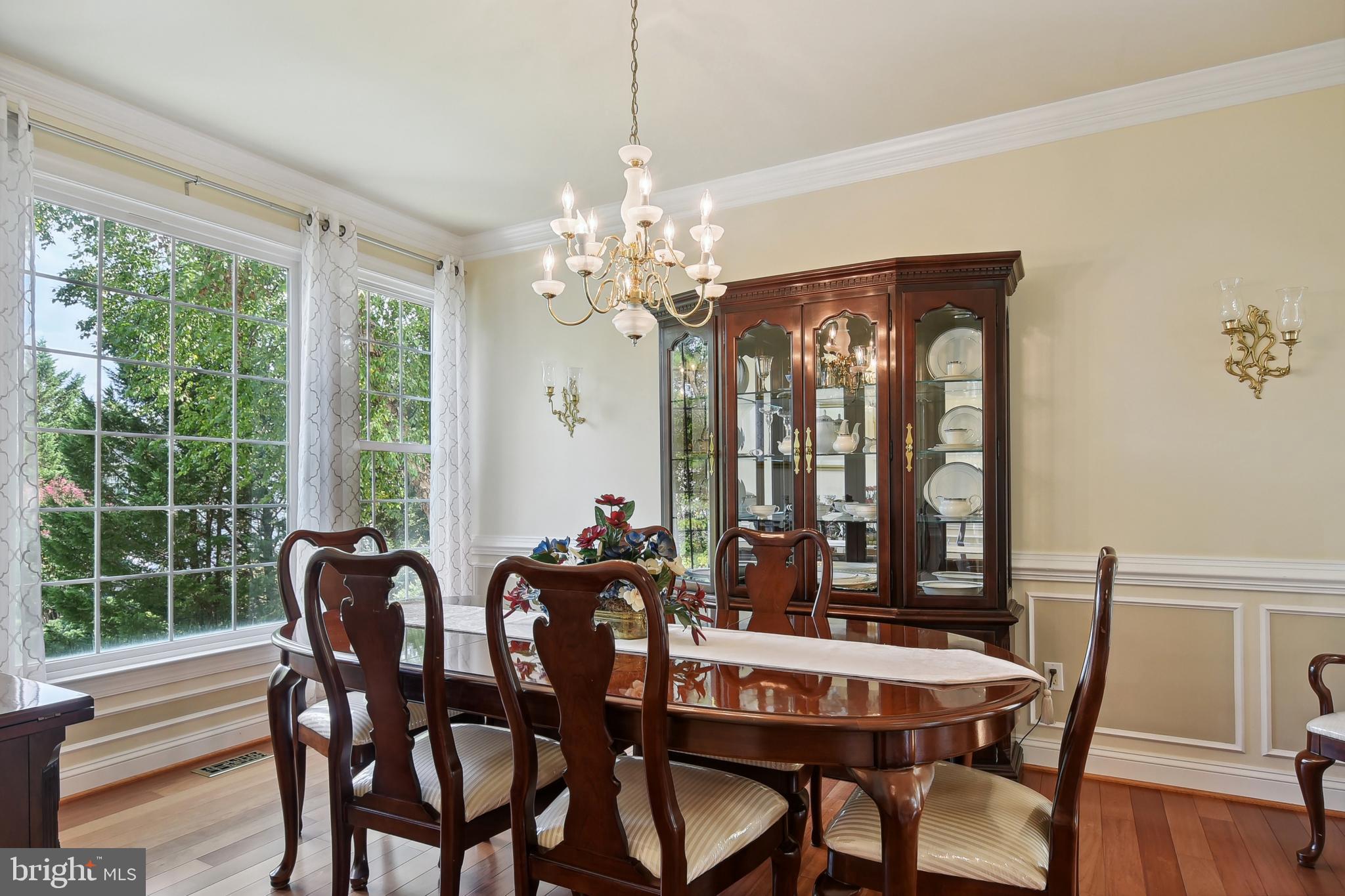 ASHBURN VILLAGE - Residential