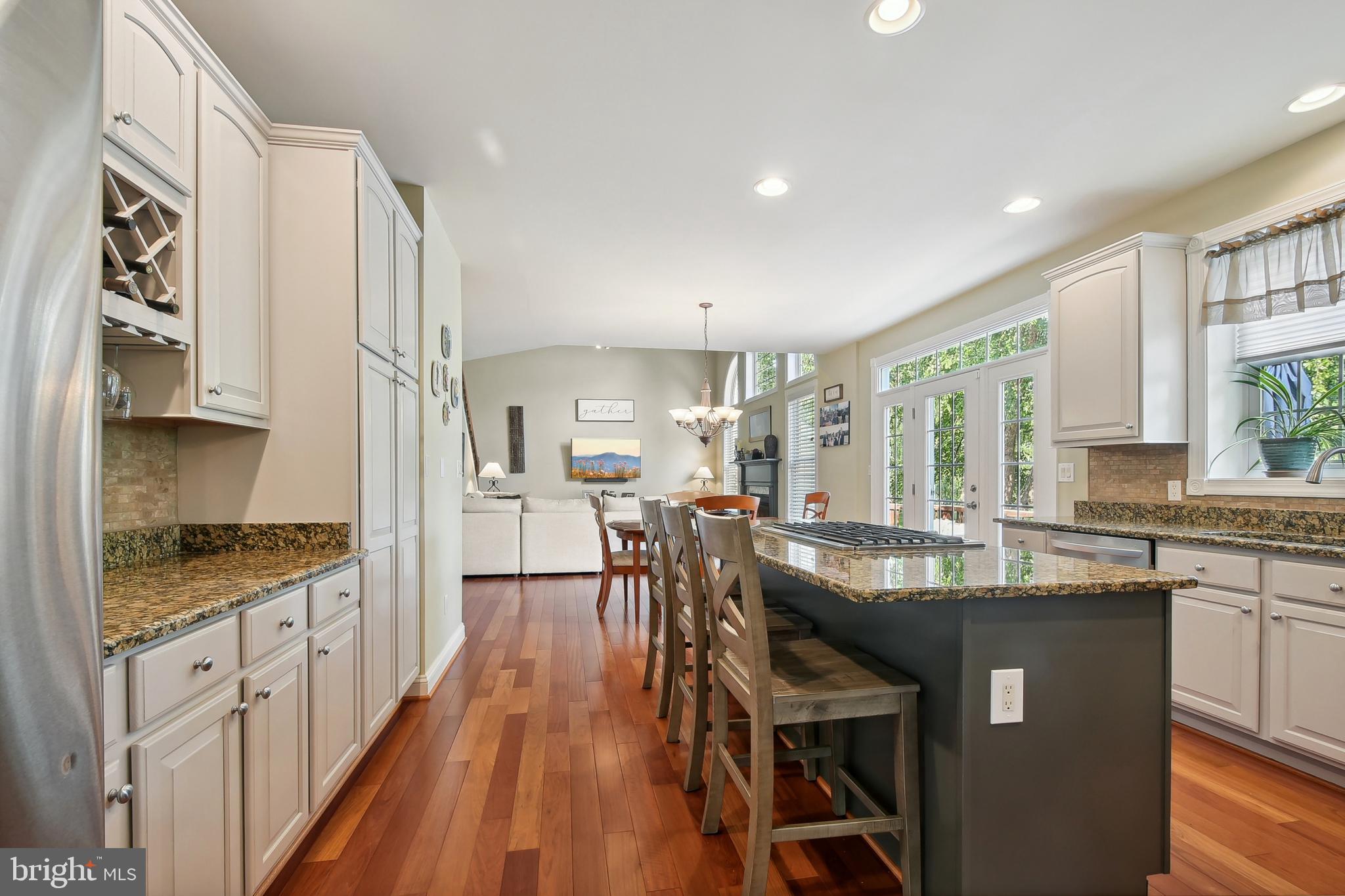 ASHBURN VILLAGE - Residential