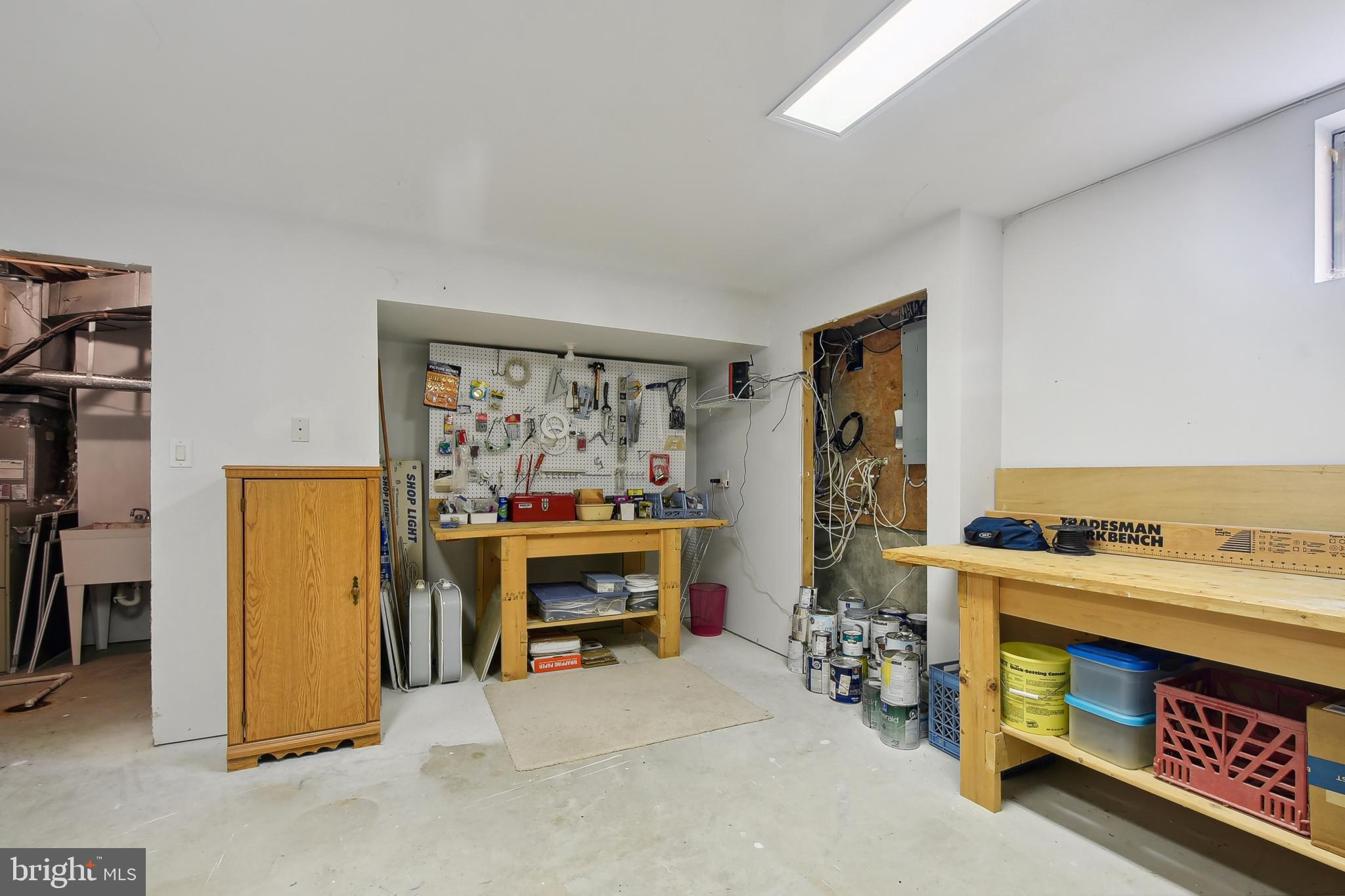 ASHBURN VILLAGE - Residential