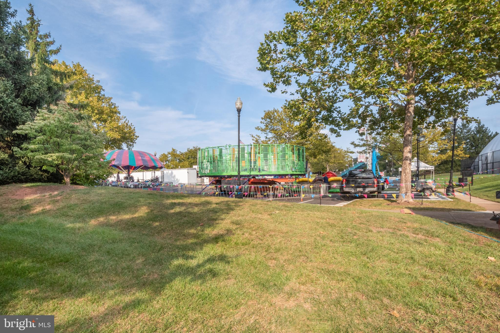 ASHBURN VILLAGE - Residential