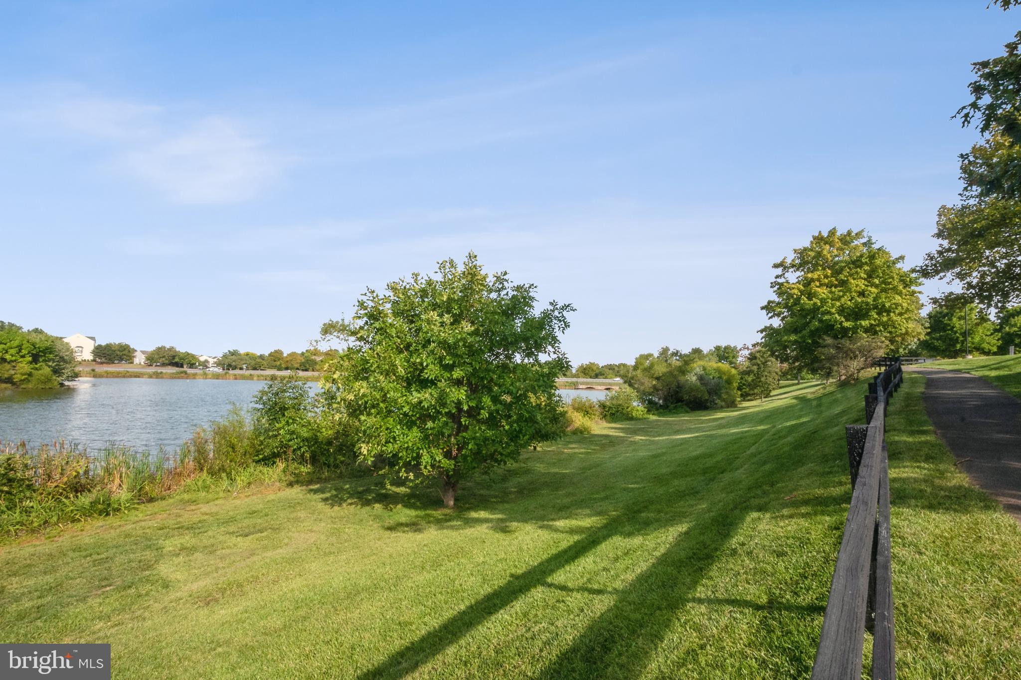 ASHBURN VILLAGE - Residential