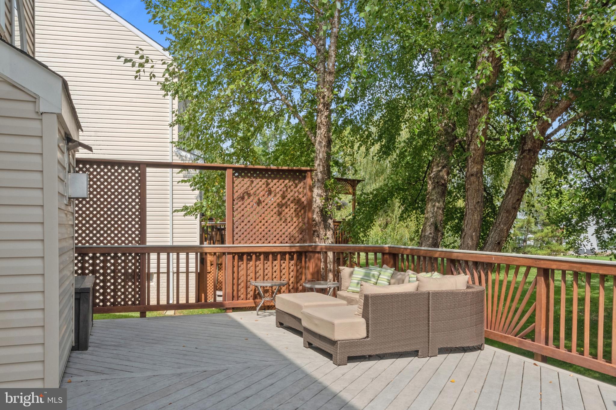 ASHBURN VILLAGE - Residential