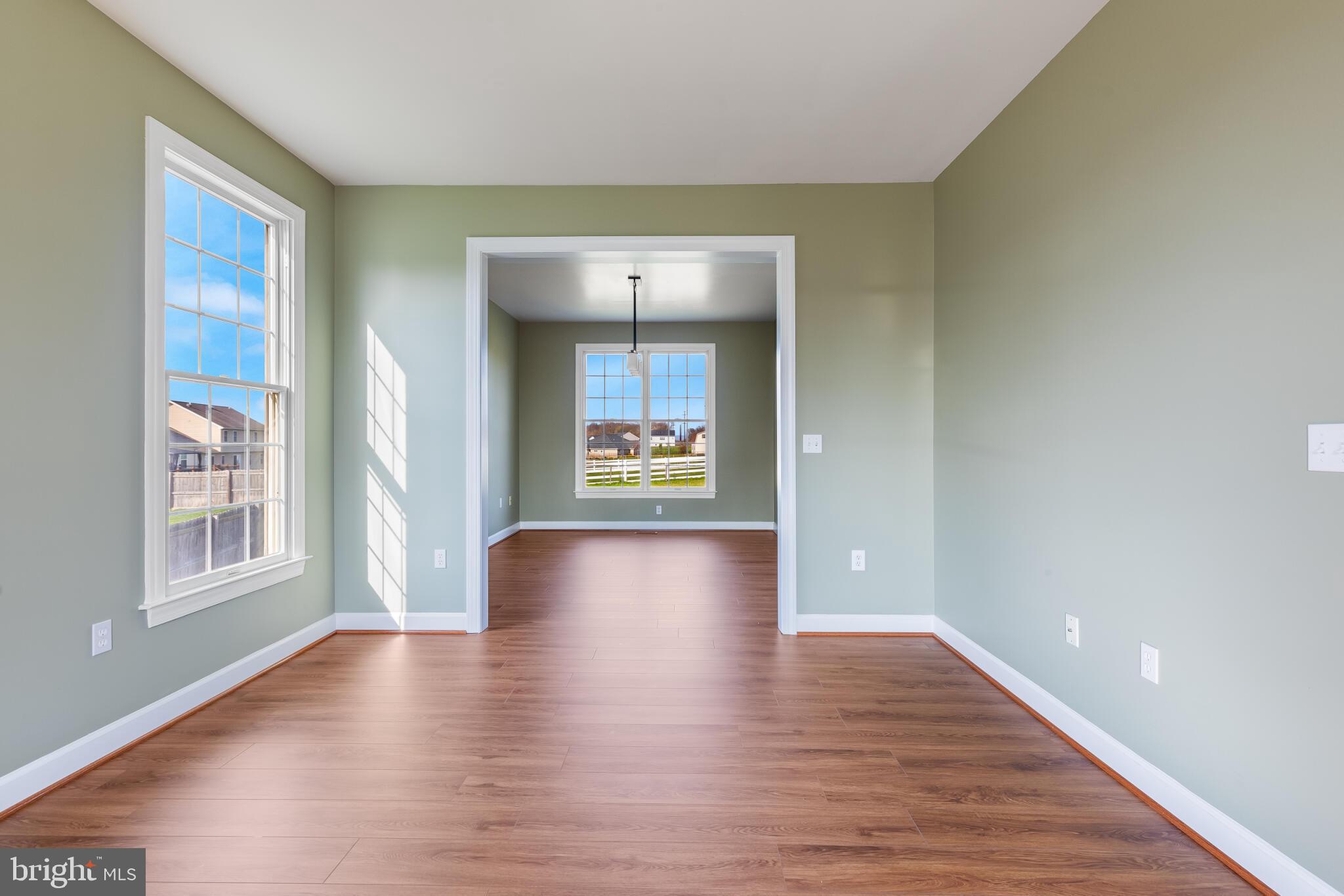 VILLAGE NORTH - Residential