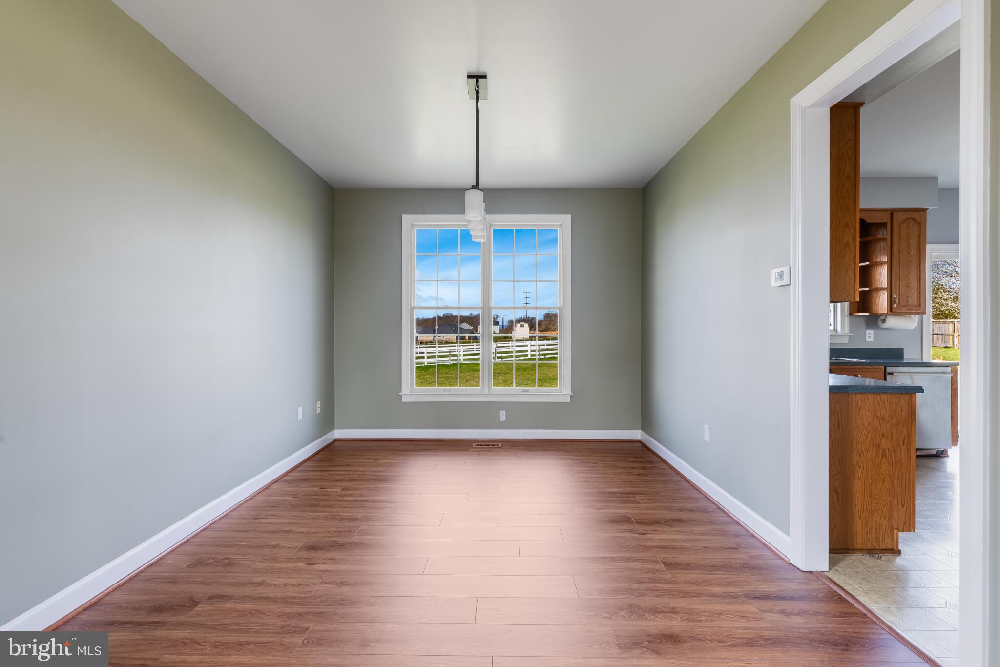 VILLAGE NORTH - Residential