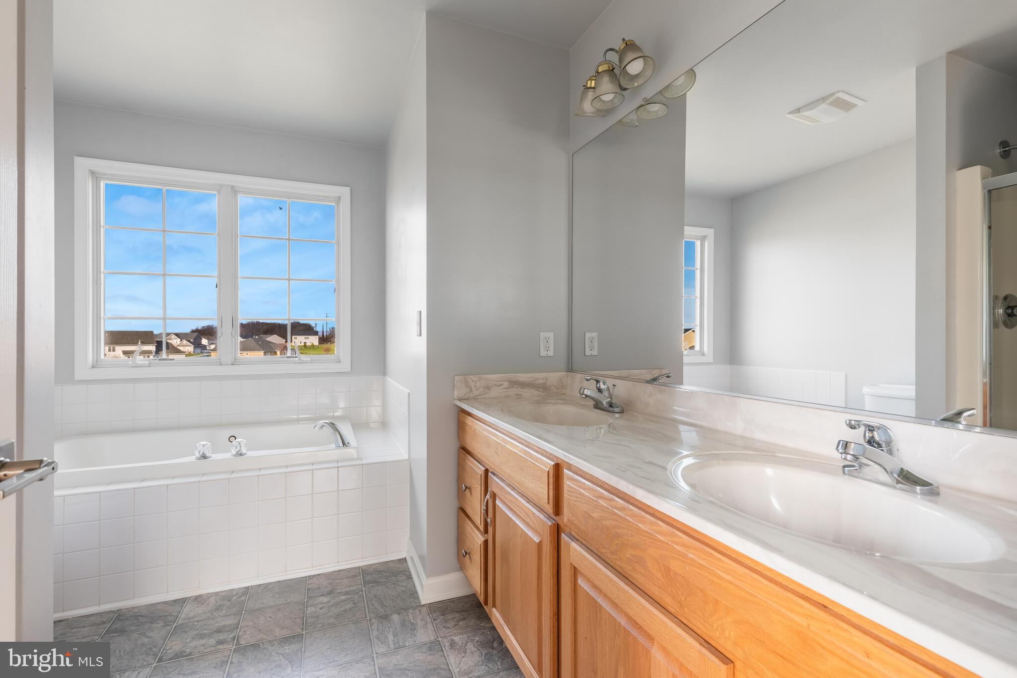 VILLAGE NORTH - Residential