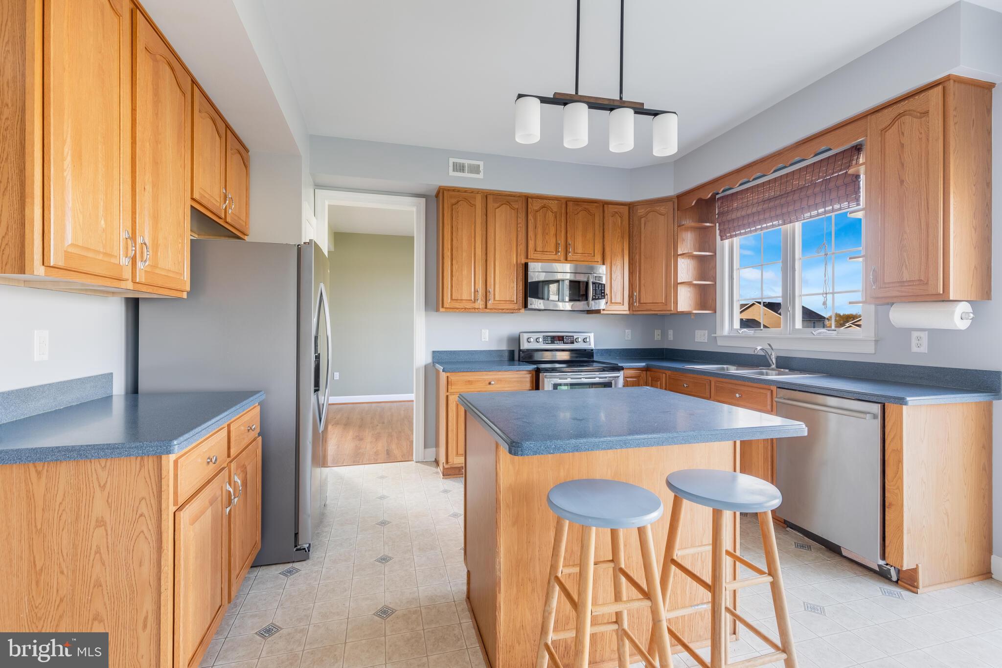 VILLAGE NORTH - Residential