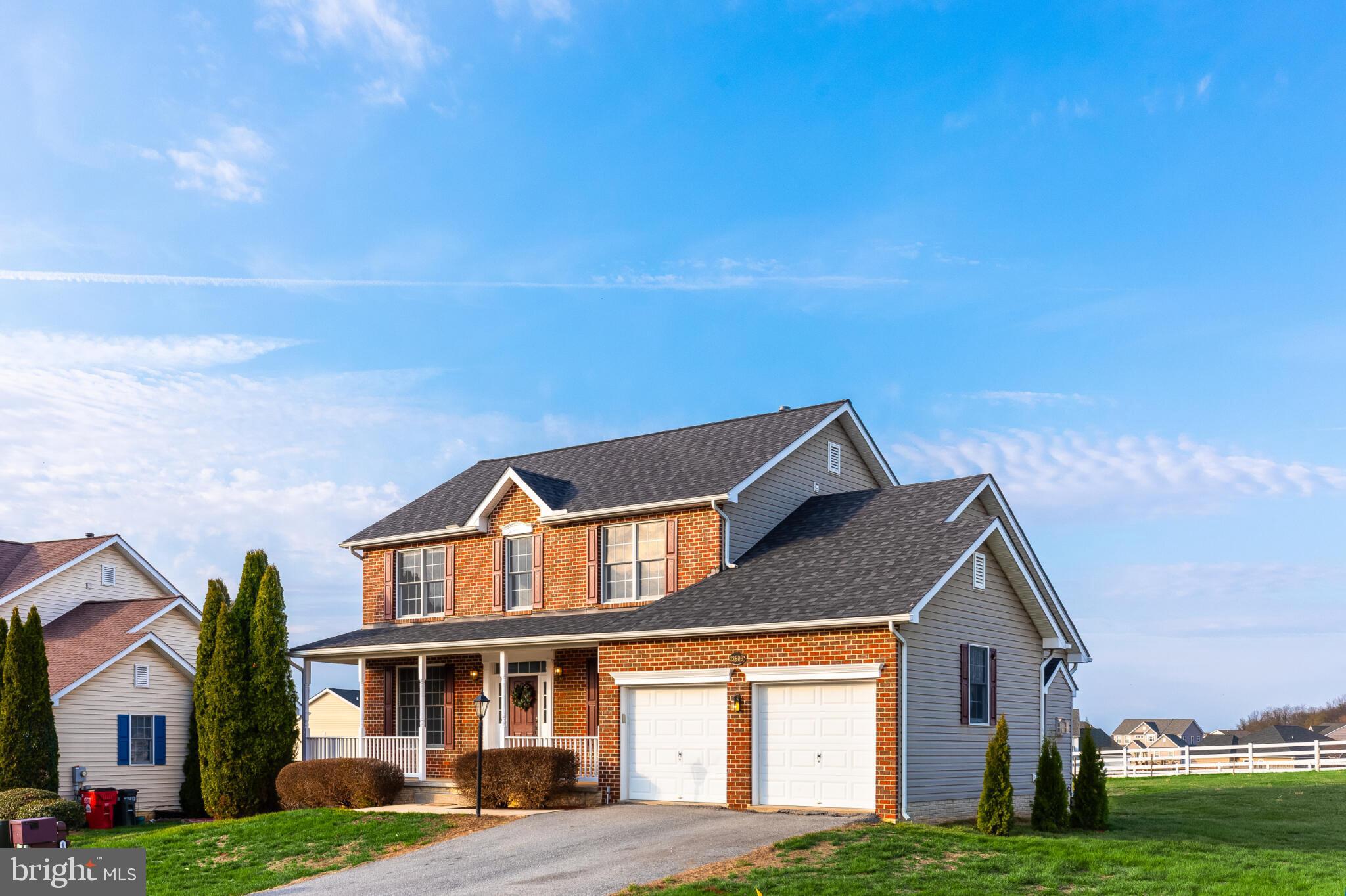 VILLAGE NORTH - Residential