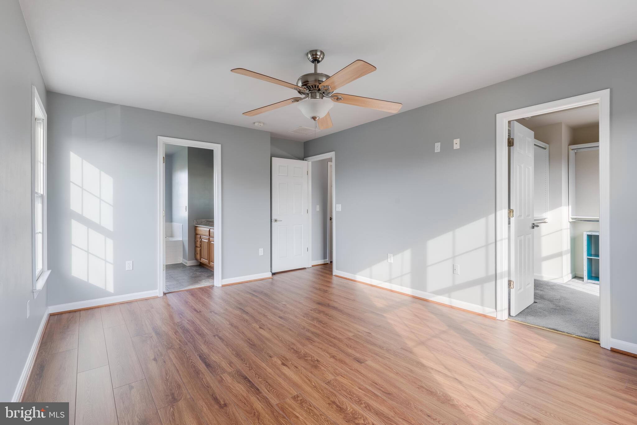 VILLAGE NORTH - Residential