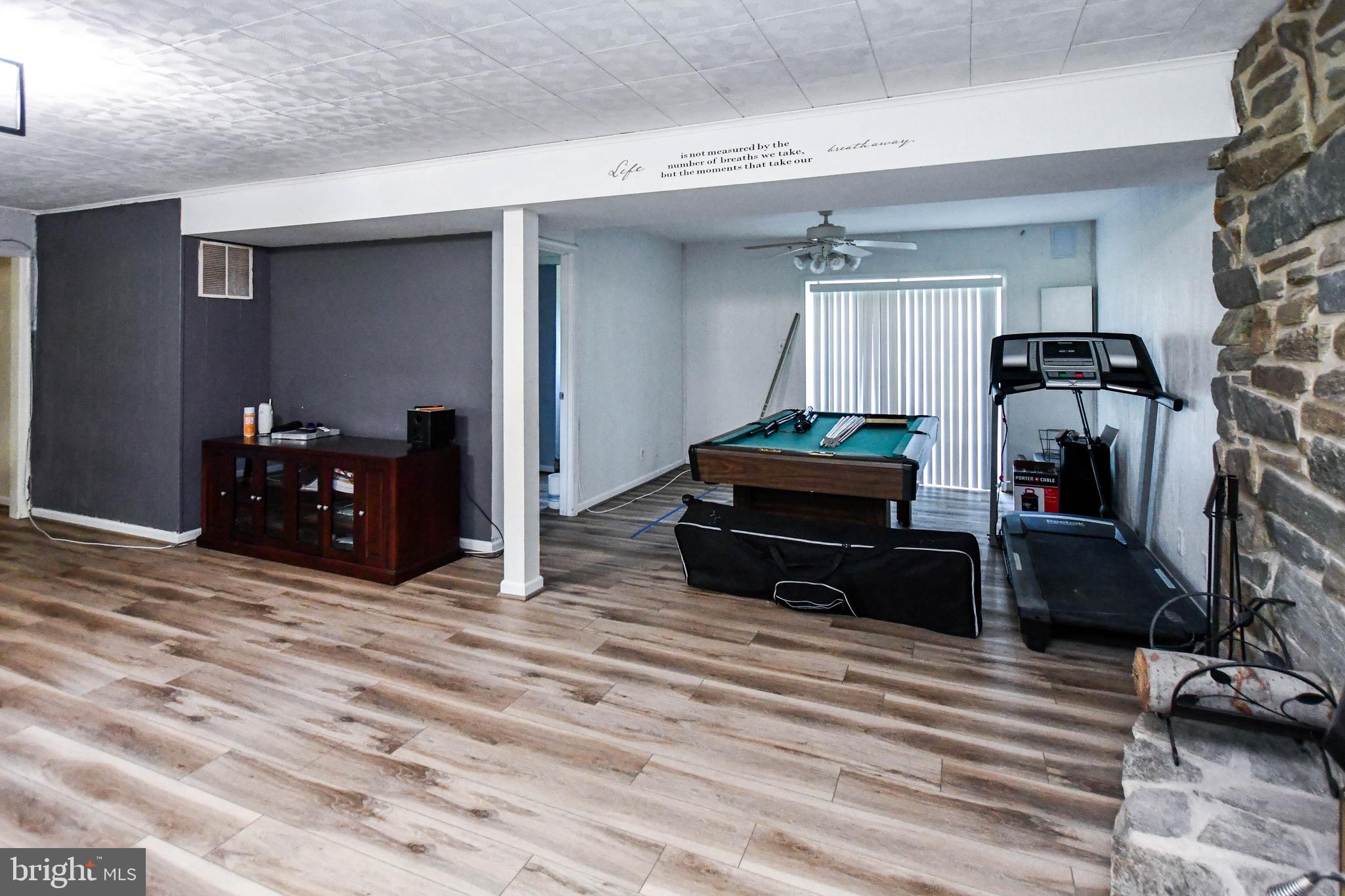 ROLLING ACRES - Residential