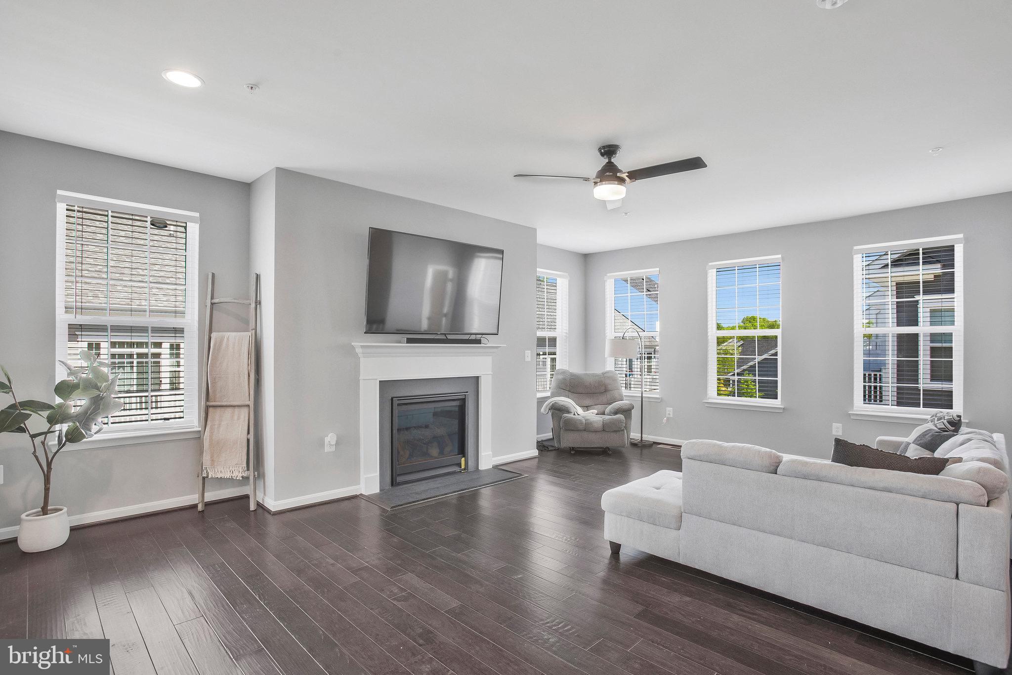 THE VILLAGES OF STEEPLECHASE - Residential