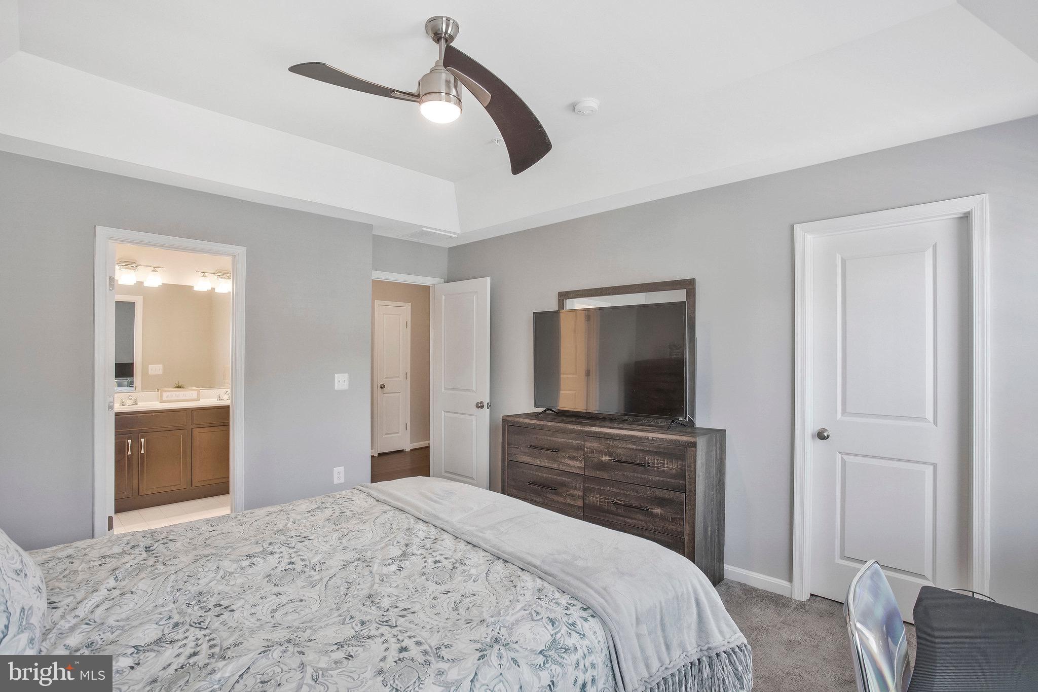 THE VILLAGES OF STEEPLECHASE - Residential