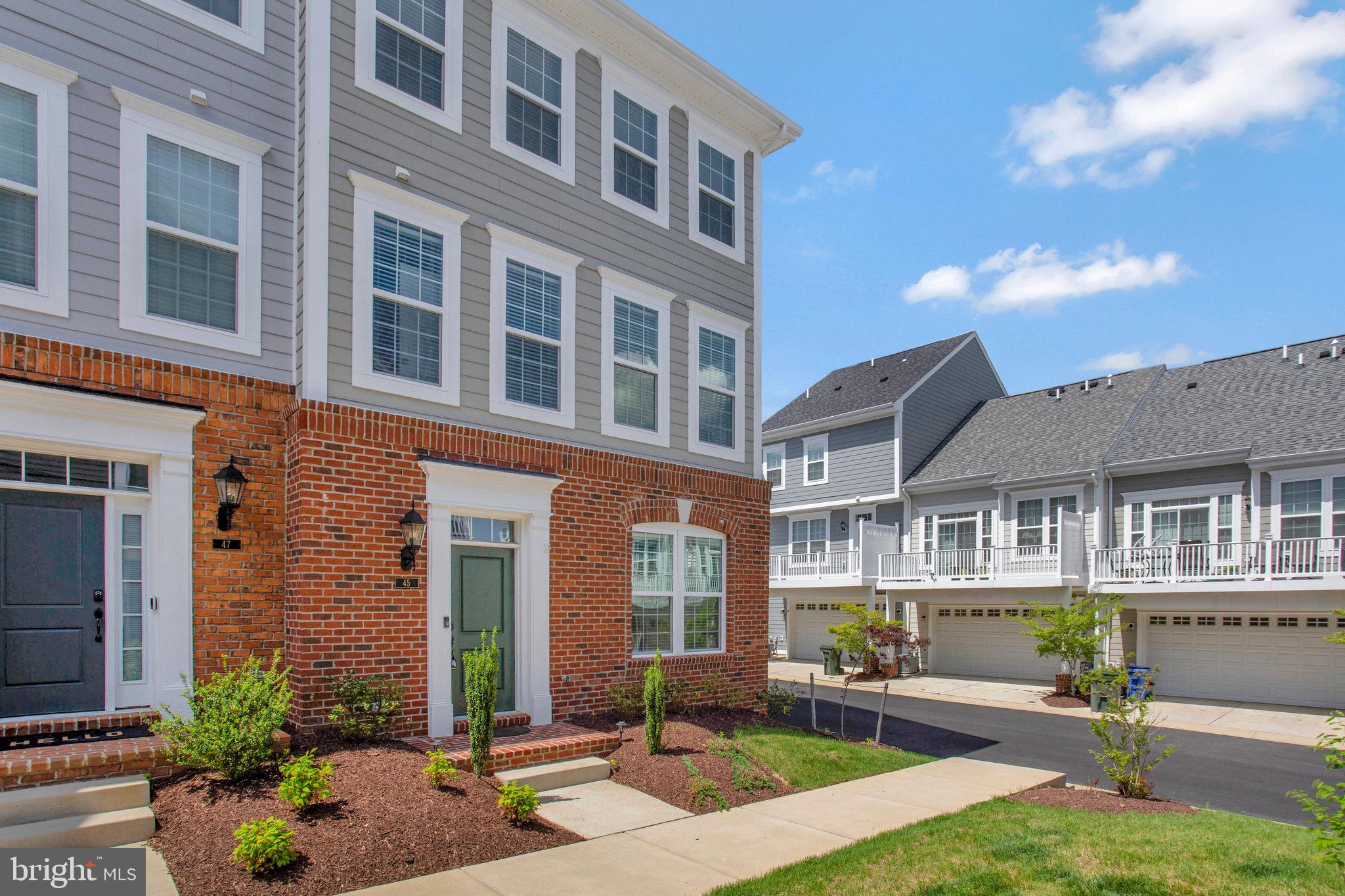 THE VILLAGES OF STEEPLECHASE - Residential