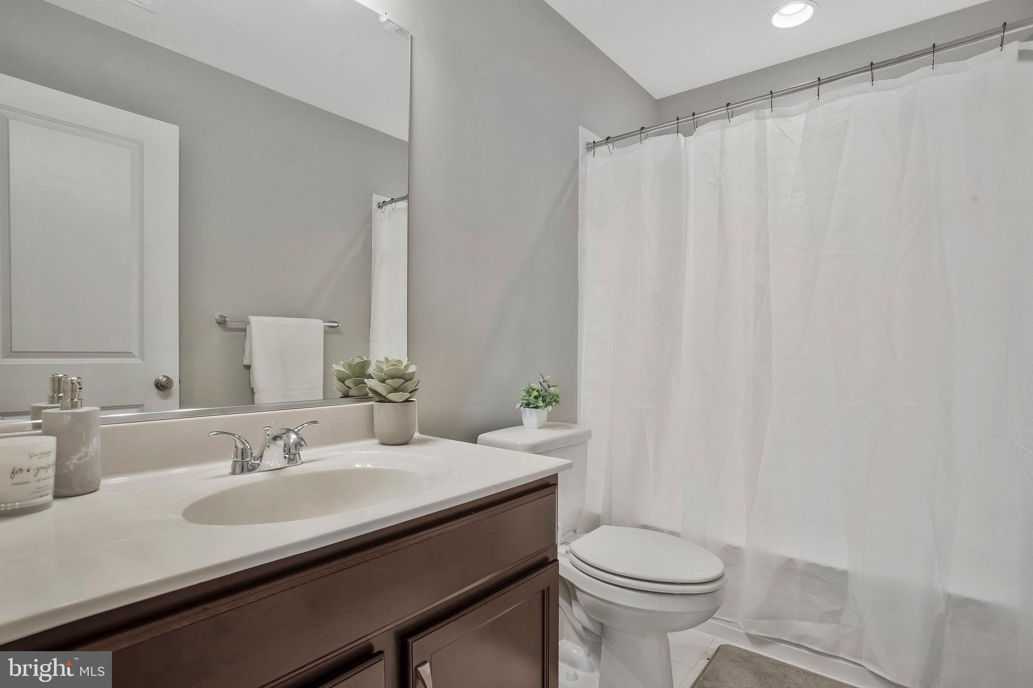 THE VILLAGES OF STEEPLECHASE - Residential