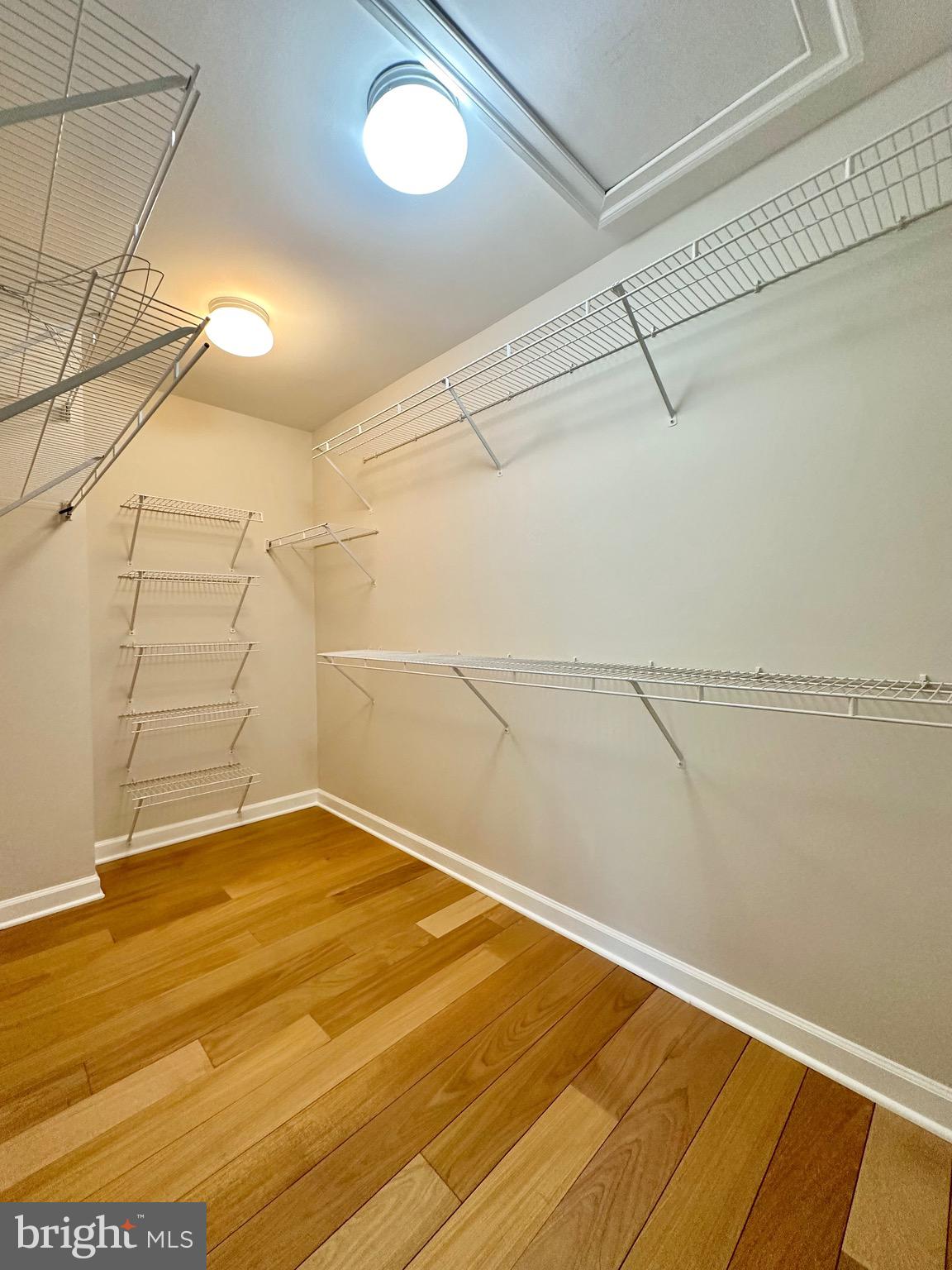 STONEGATE MEWS - Residential Lease