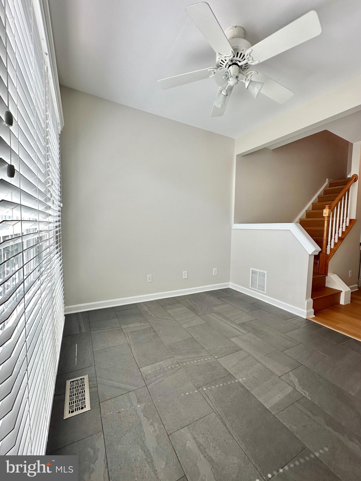 STONEGATE MEWS - Residential Lease