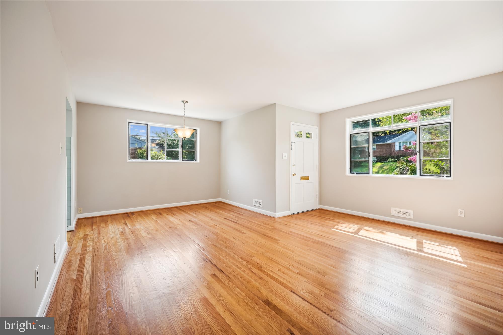 ROCKLAND - Residential