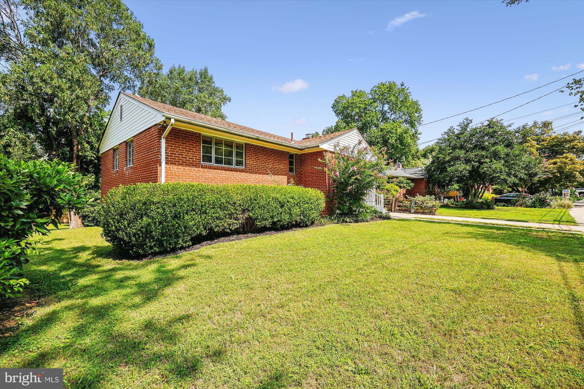 ROCKLAND - Residential