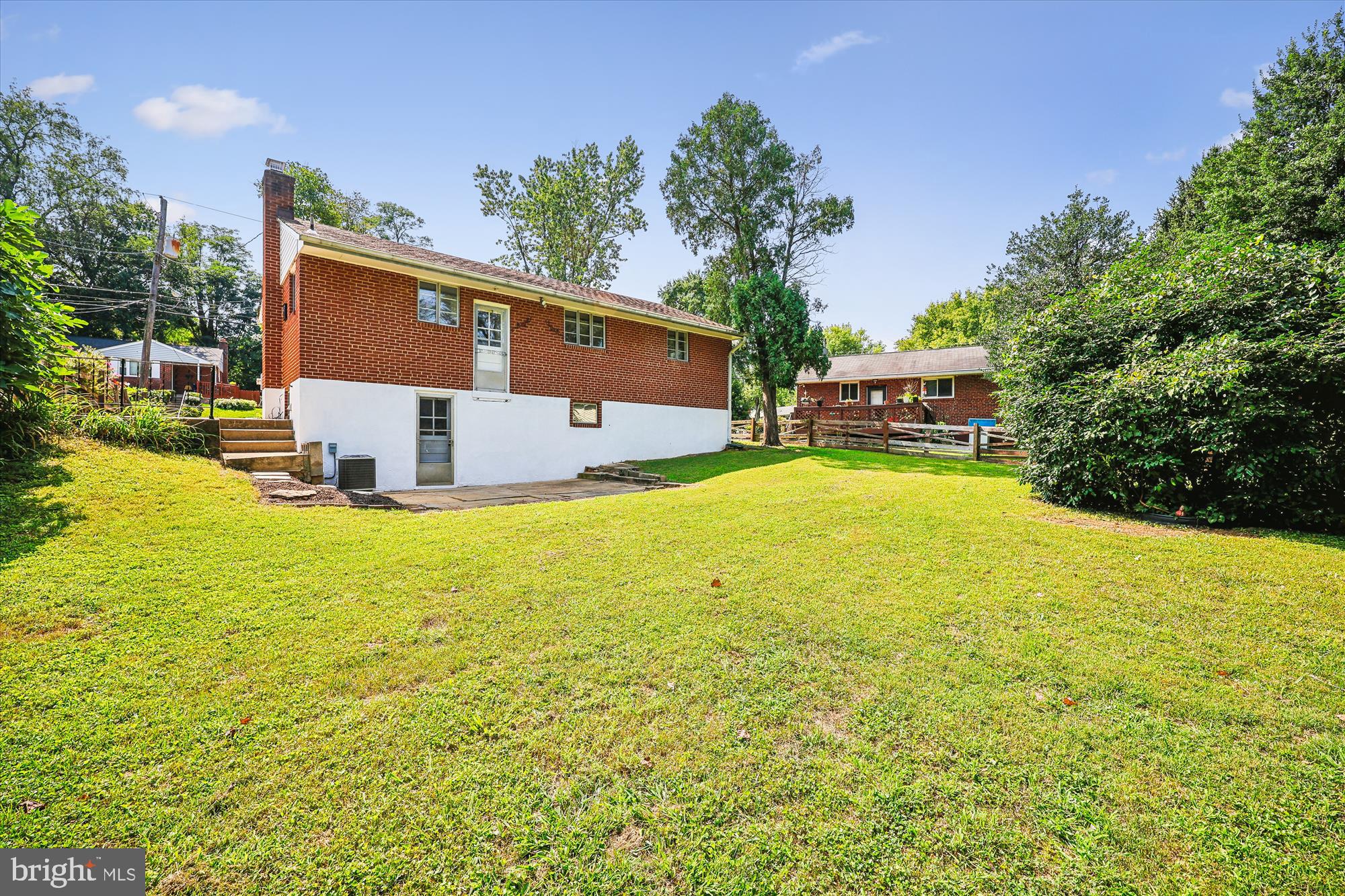 ROCKLAND - Residential