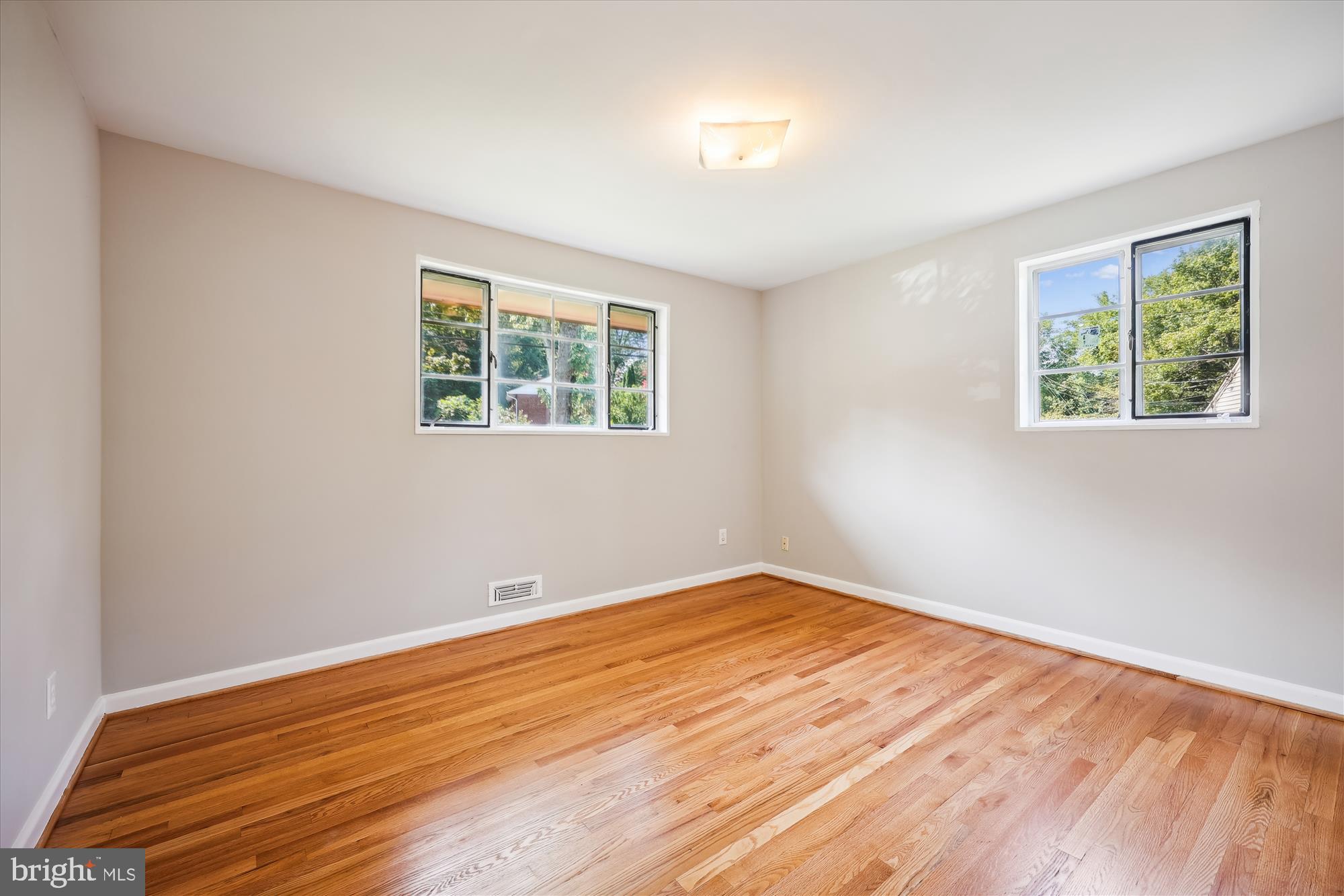 ROCKLAND - Residential