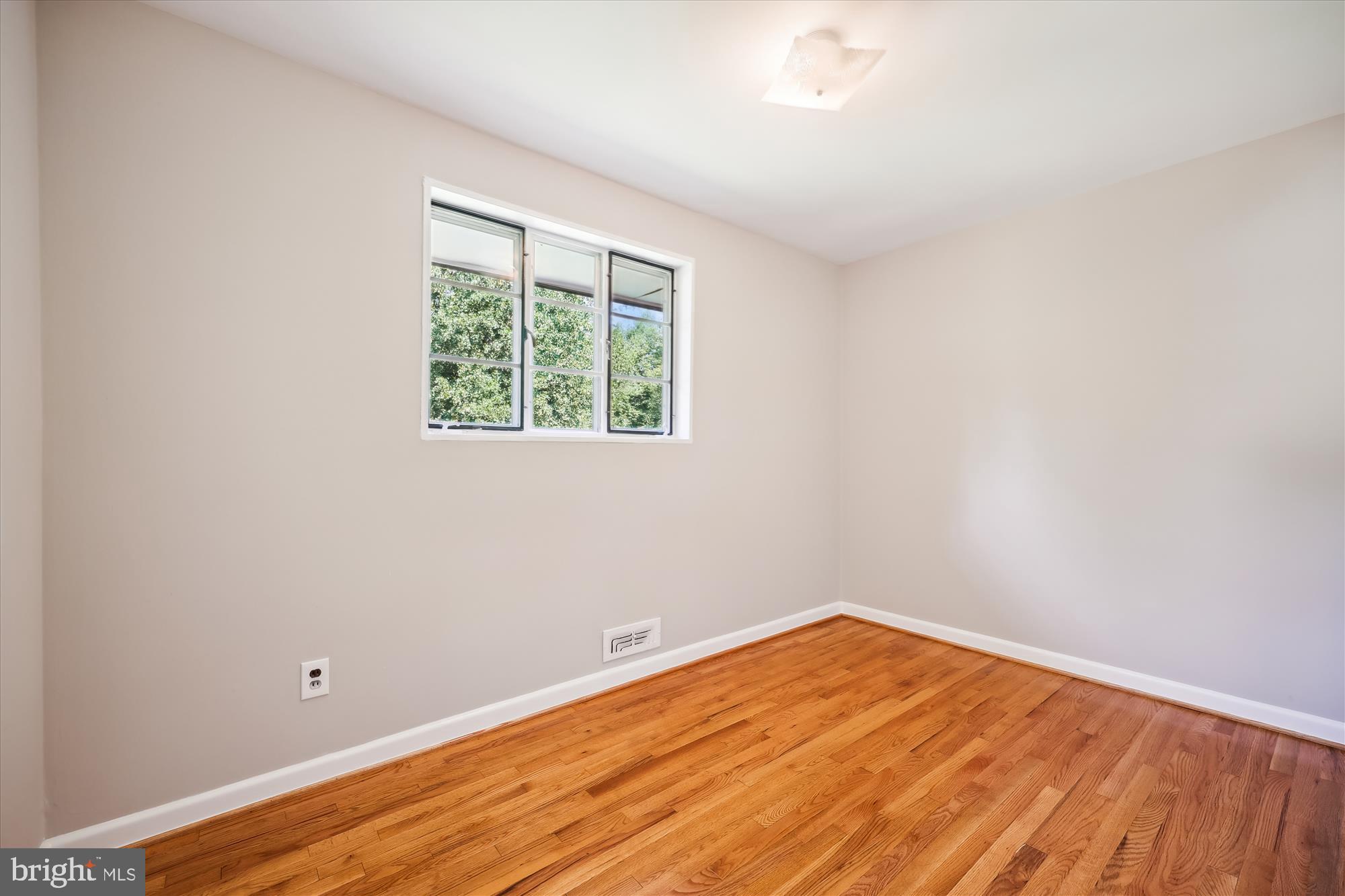 ROCKLAND - Residential