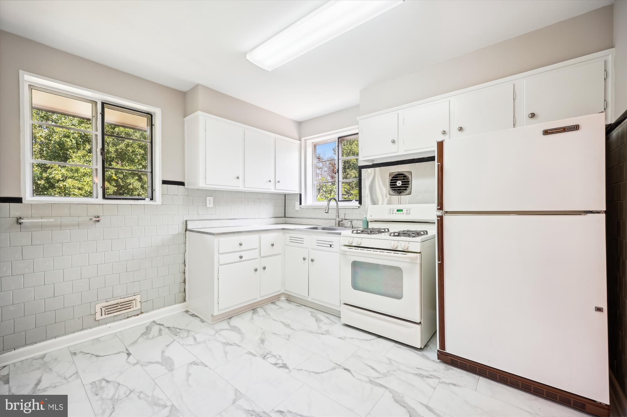 ROCKLAND - Residential