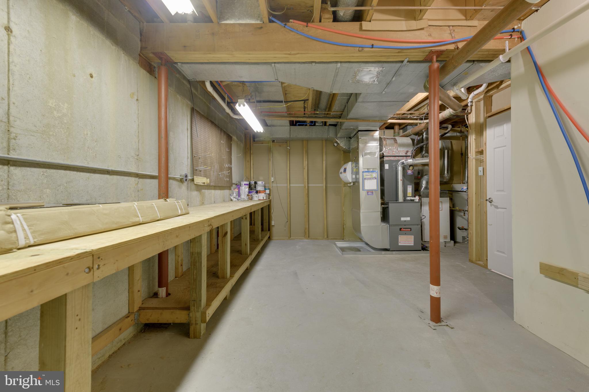 CHESTERBROOK/QUART - Residential Lease