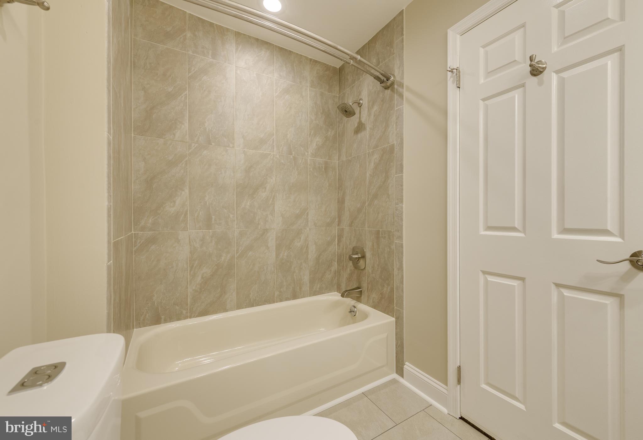 CHESTERBROOK/QUART - Residential Lease