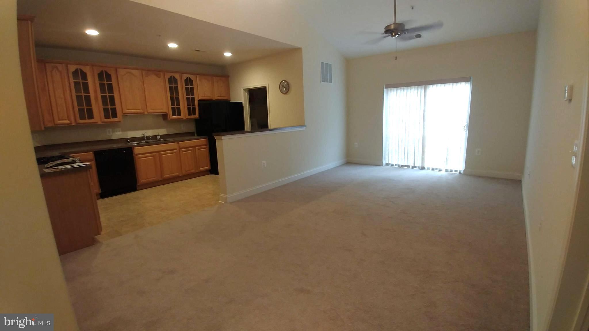 HOLLY WOODS - Residential