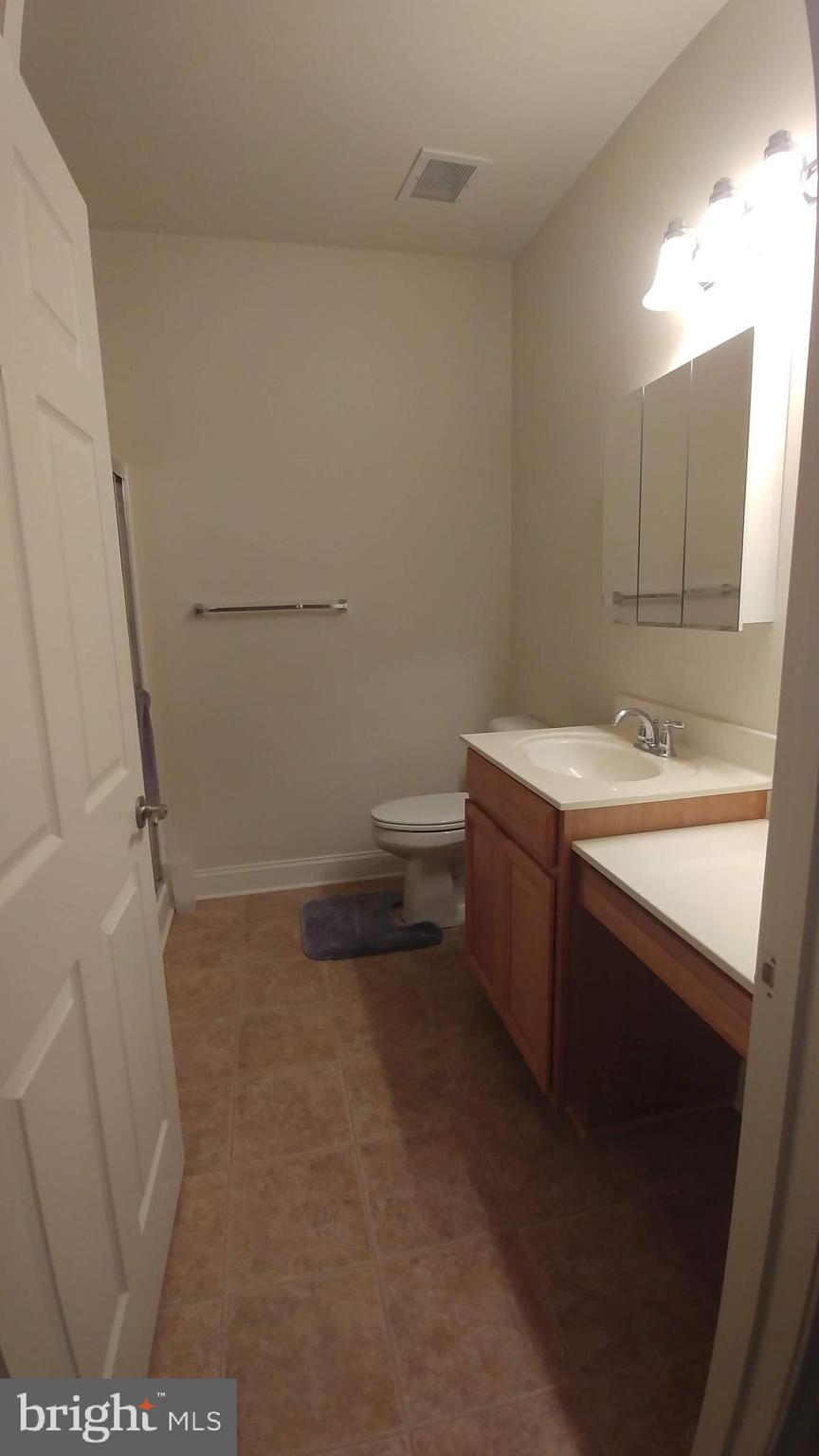 HOLLY WOODS - Residential