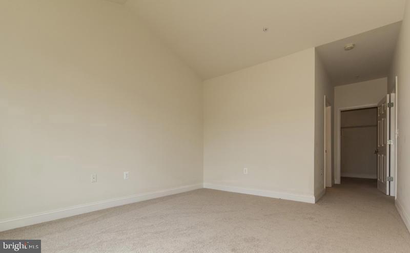 HOLLY WOODS - Residential