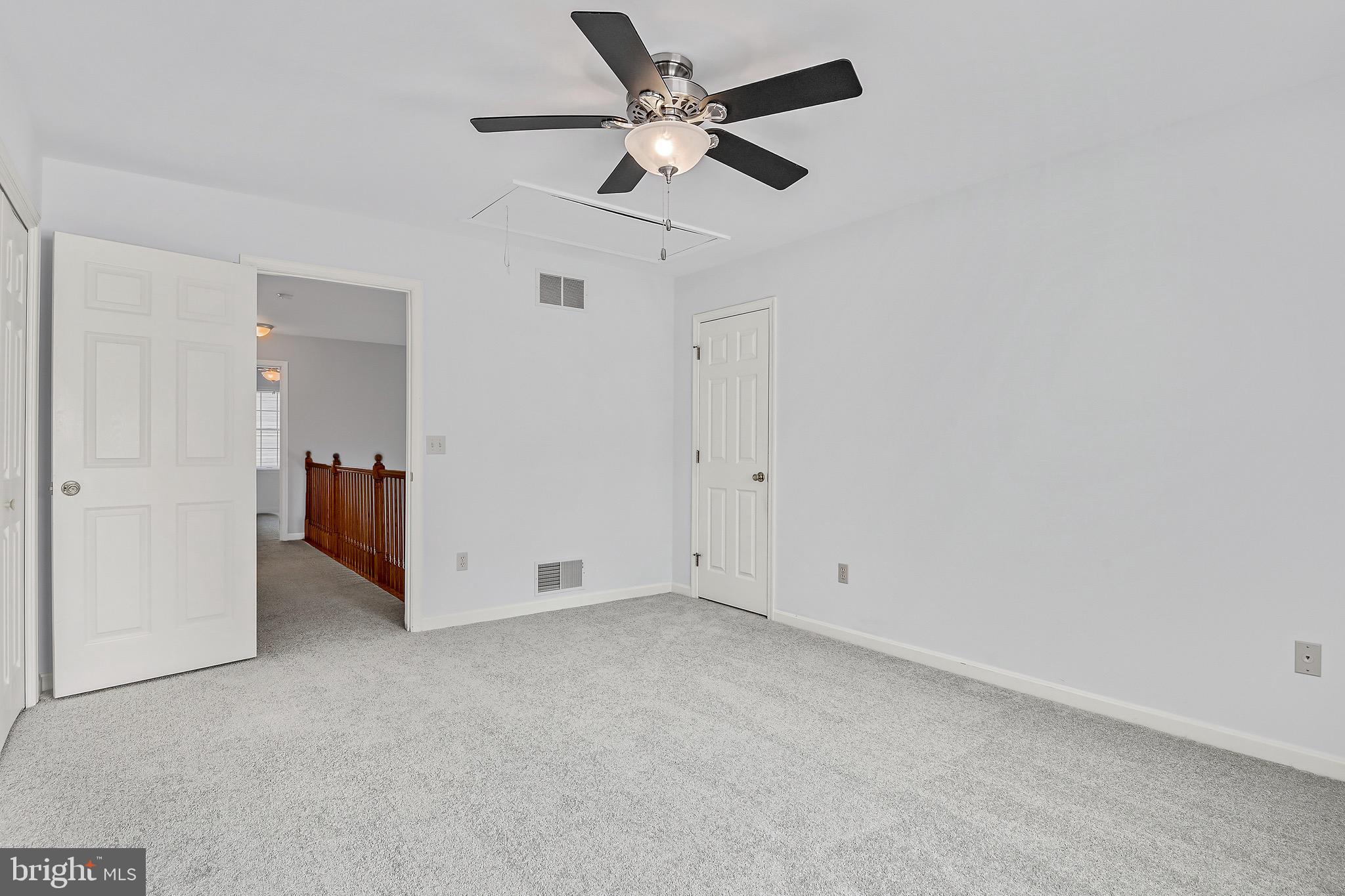 STRAWBERRY FIELDS - Residential