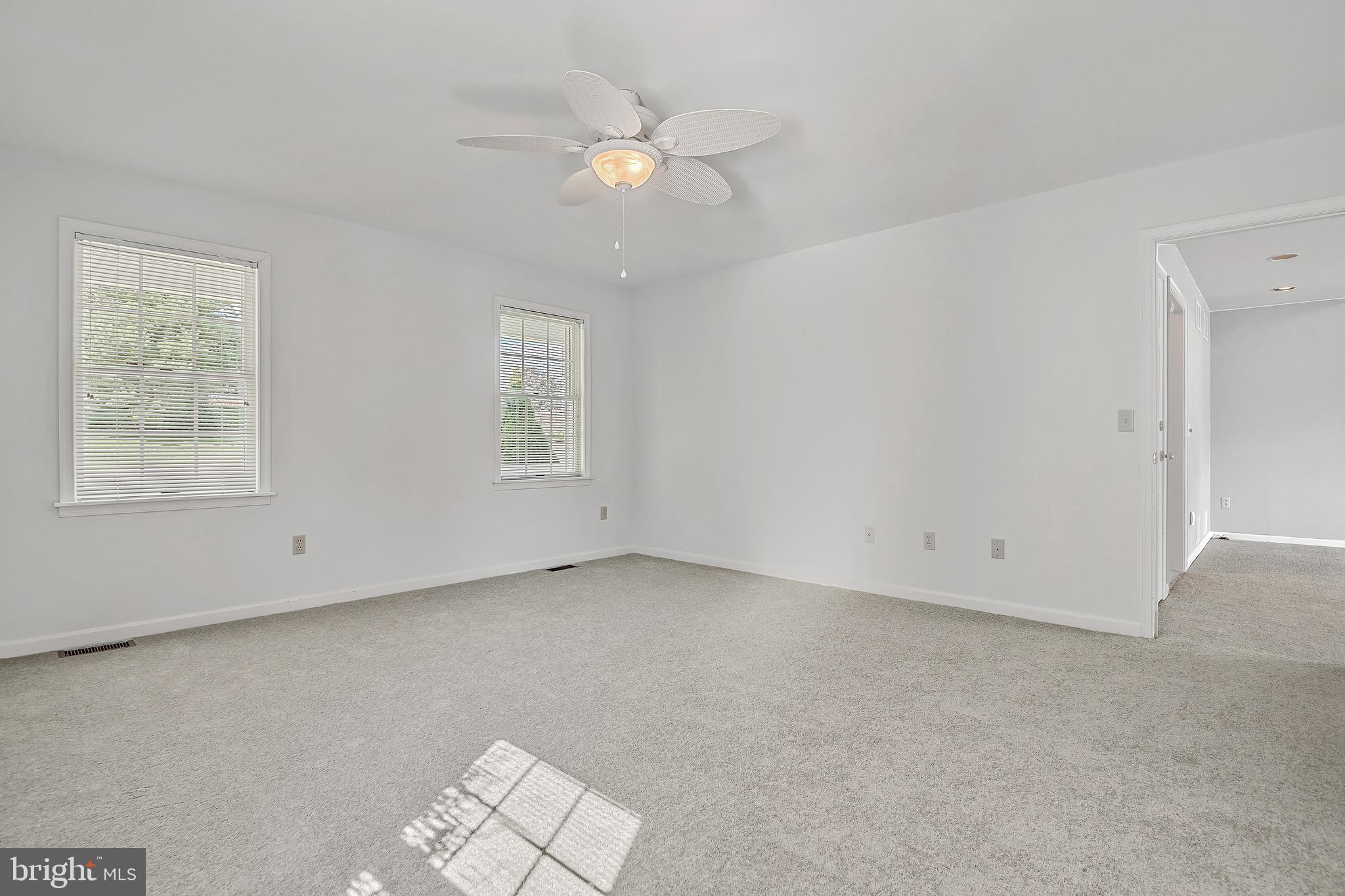 STRAWBERRY FIELDS - Residential