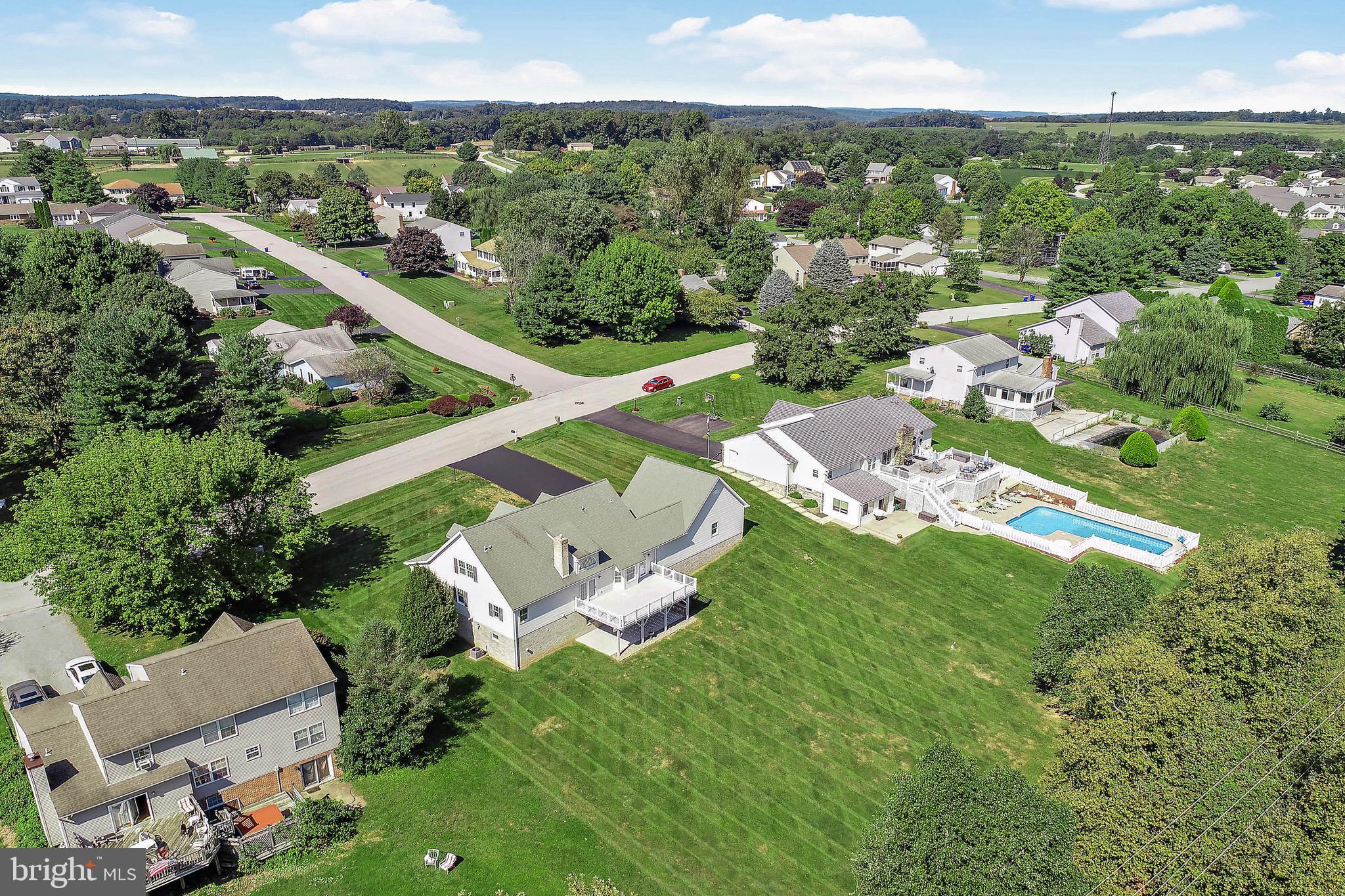 STRAWBERRY FIELDS - Residential