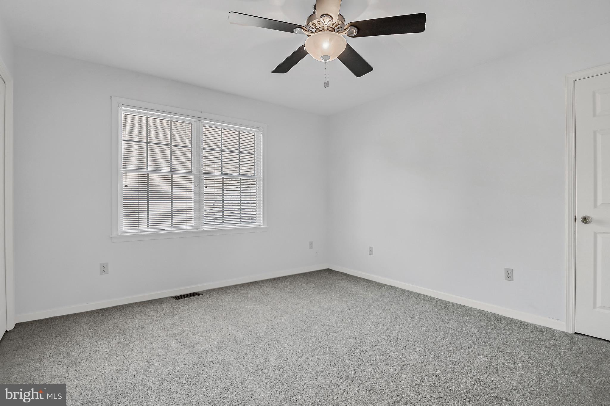 STRAWBERRY FIELDS - Residential